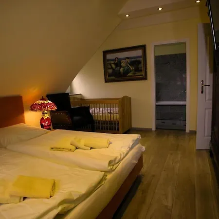 Bel Air In Mit Grill Und Sauna غيجير