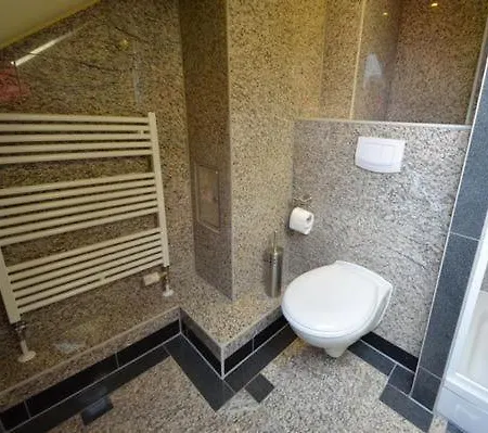 Bel Air In Mit Grill Und Sauna بيت للعطل